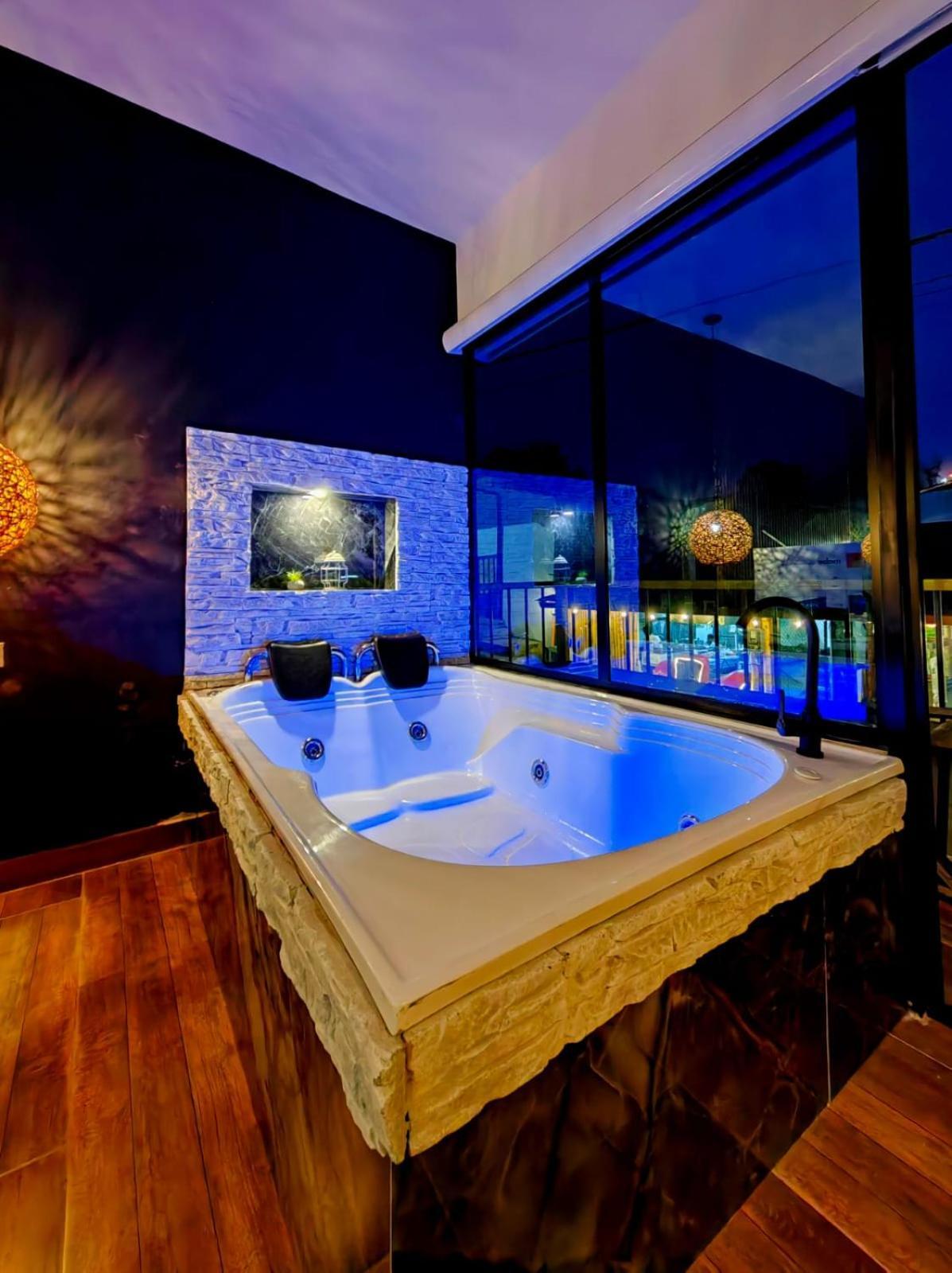 Habitacion Deluxe 2 Con Jacuzzi A 20 Mt Del Parque Σαλέντο Εξωτερικό φωτογραφία