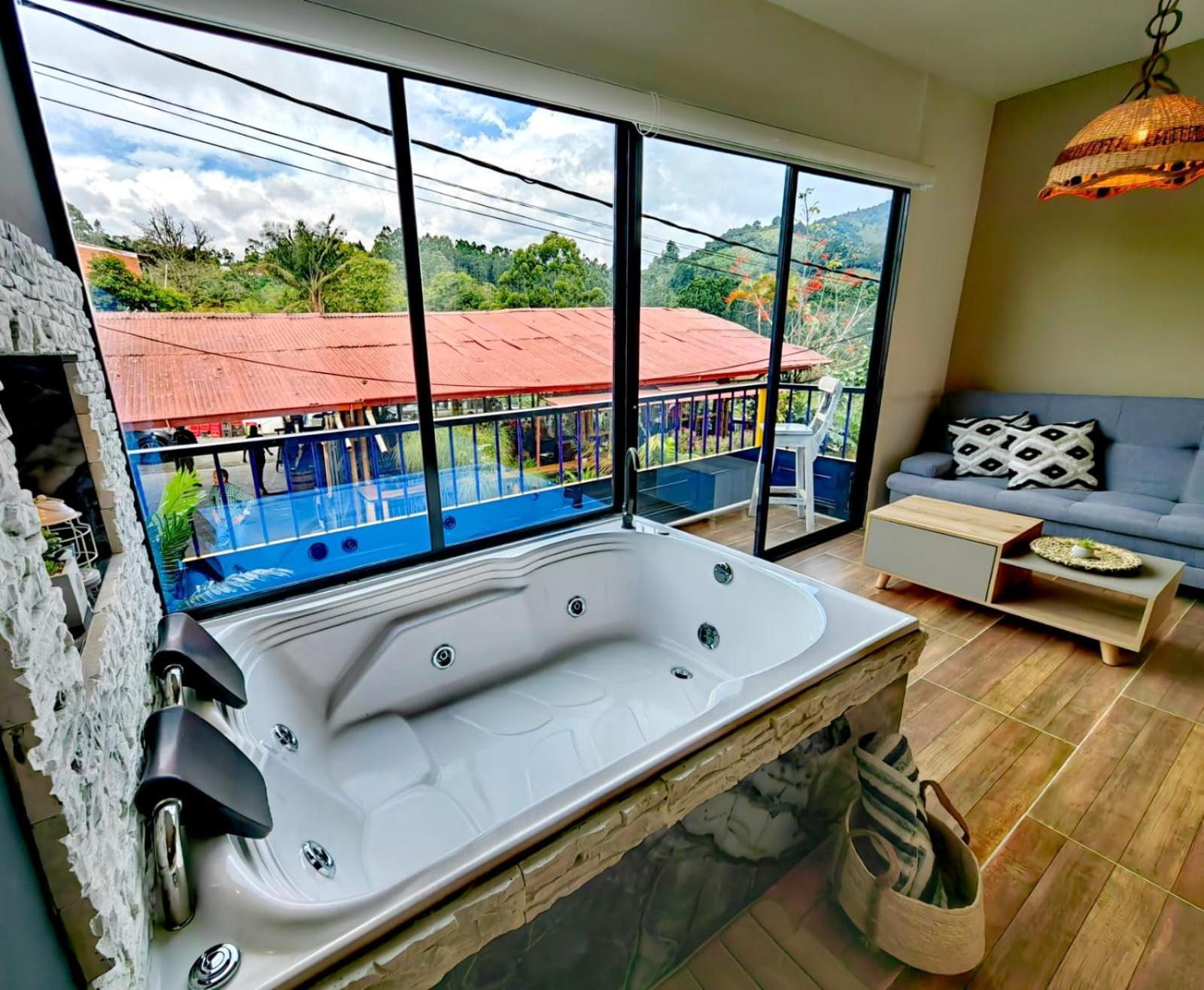 Habitacion Deluxe 2 Con Jacuzzi A 20 Mt Del Parque Σαλέντο Εξωτερικό φωτογραφία