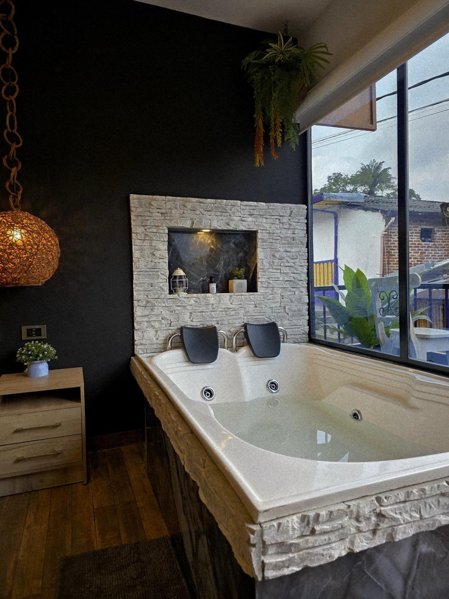 Habitacion Deluxe 2 Con Jacuzzi A 20 Mt Del Parque Σαλέντο Εξωτερικό φωτογραφία